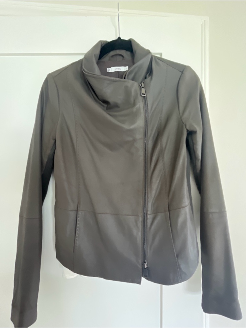 Vince Light Gray Leather Asymmetrical Zip Moto Jacket Ribbed Panels Size S